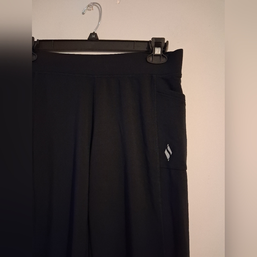 Skechers Women's Wide Leg Black Pants - Picture 4 of 7